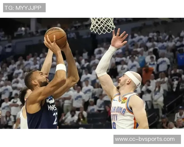 戈贝尔盛赞华子具备最佳防守阵容潜力能胜任各个位置的防守任务