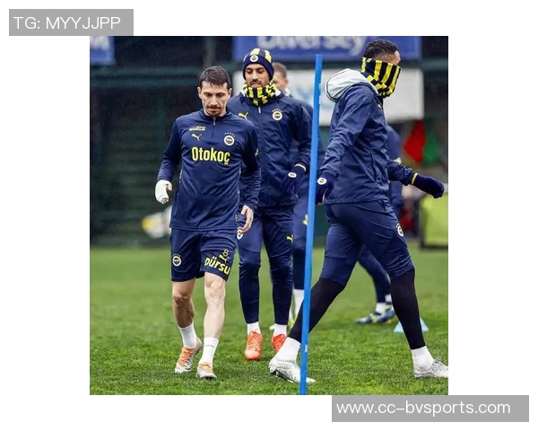 巴黎官方确认杜埃右大腿肌肉受伤预计缺阵数周影响球队阵容 巴黎官方确认杜埃右大腿肌肉受伤预计缺阵数周影响球队阵容