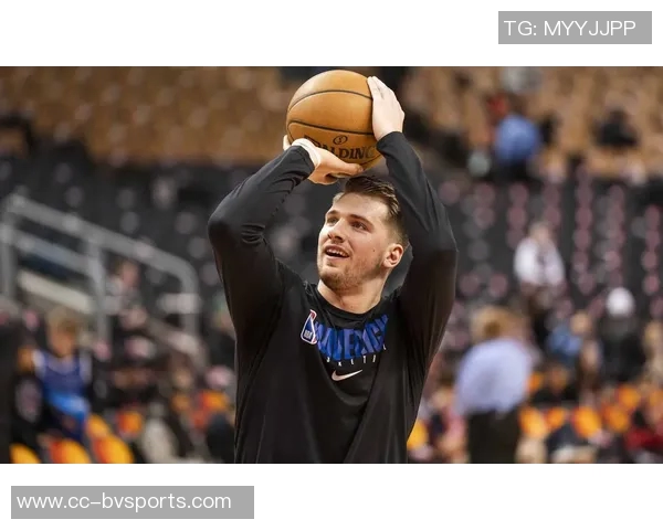 雷迪克谈对阵太阳的挑战里夫斯与东契奇需迅速适应比赛节奏