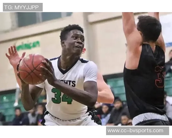 字母弟弟亚历克斯告别希腊球队返回美国争取发展联盟新机会 字母弟弟亚历克斯告别希腊球队返回美国争取发展联盟新机会