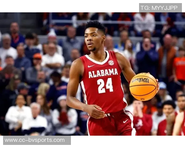 菜鸟落选秀加西亚表现抢眼贡献12分5板6助攻科沃德和埃奇库姆联手助力球队胜利